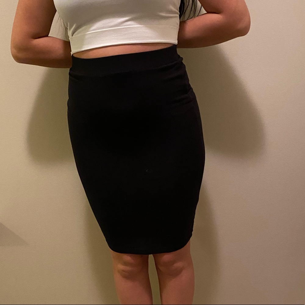 Black pencil skirt